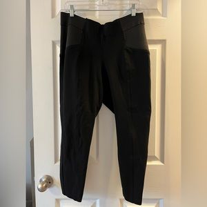 Torrid | Pixie Ankle Pants (Size 2)